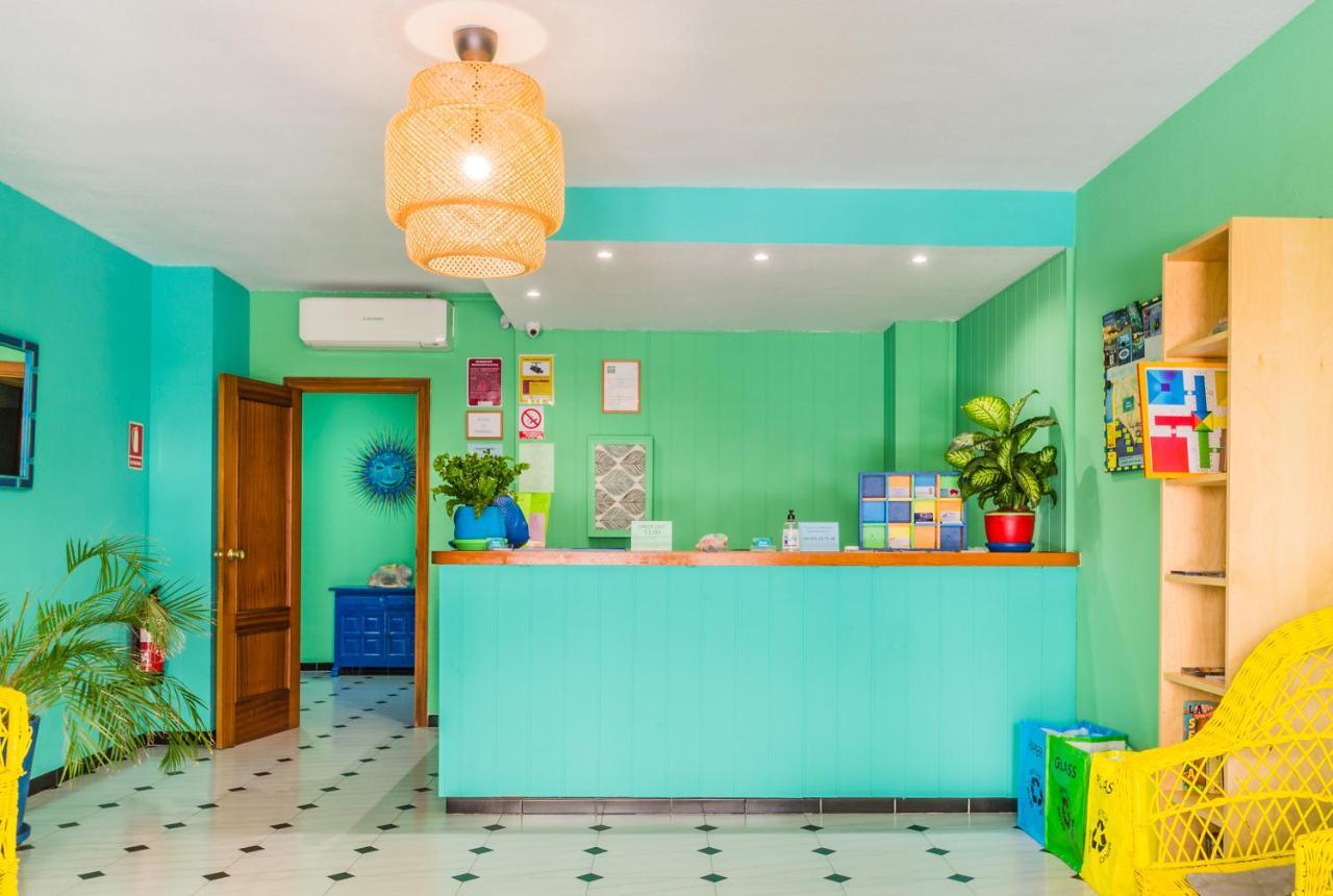 Hostal Tropical Almuñécar 외부 사진