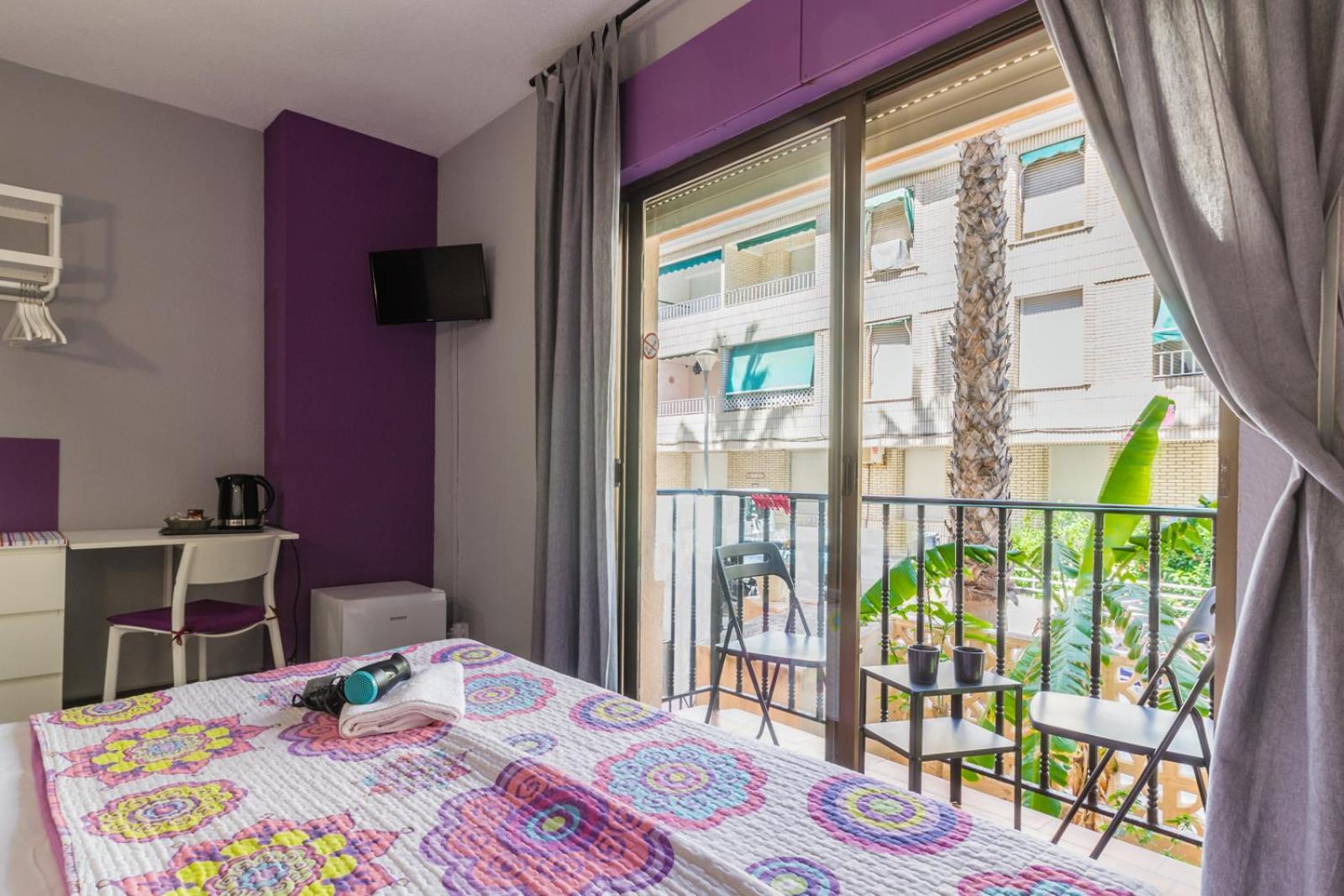 Hostal Tropical Almuñécar 외부 사진