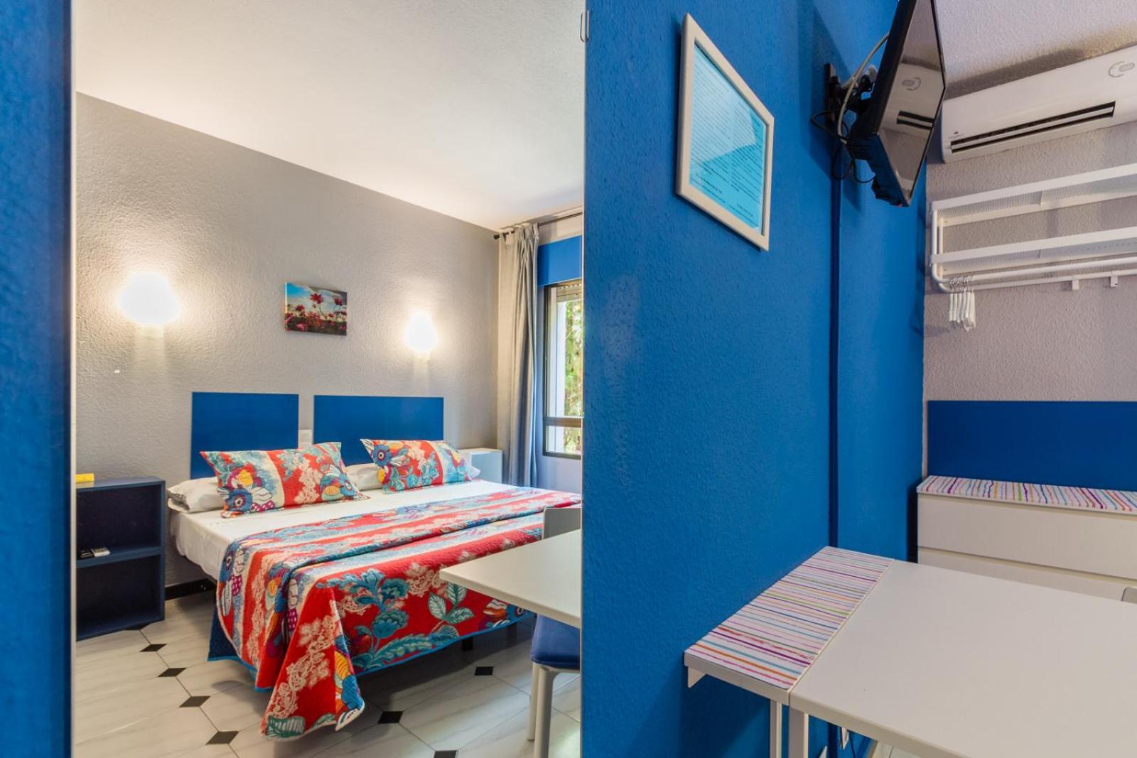 Hostal Tropical Almuñécar 외부 사진