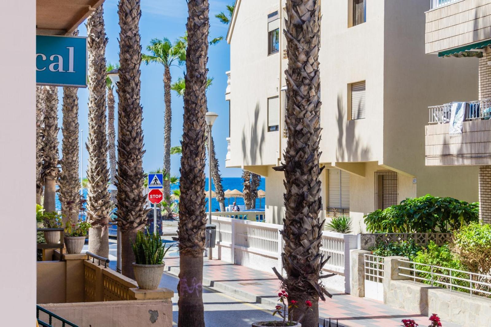 Hostal Tropical Almuñécar 외부 사진