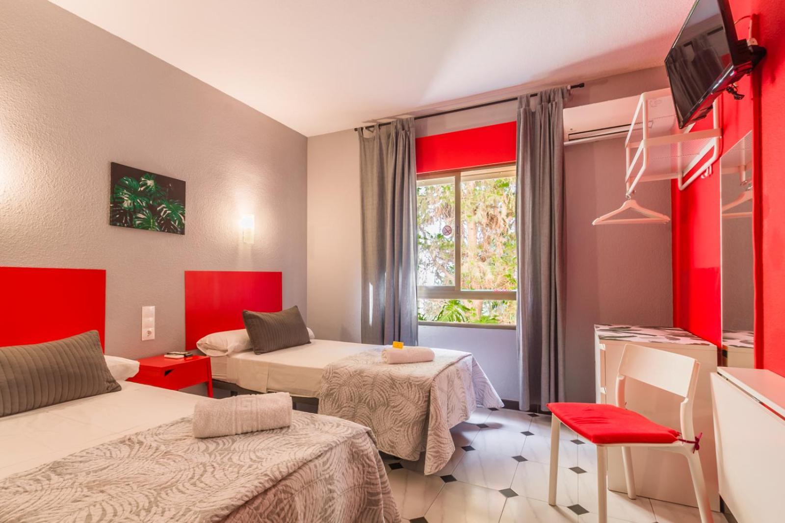 Hostal Tropical Almuñécar 외부 사진